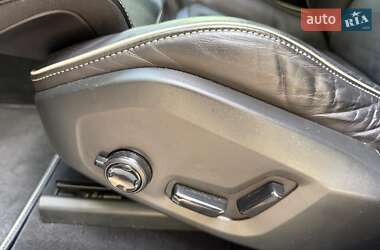 Внедорожник / Кроссовер Volvo XC60 2019 в 
