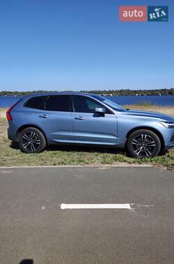 Внедорожник / Кроссовер Volvo XC60 2018 в 