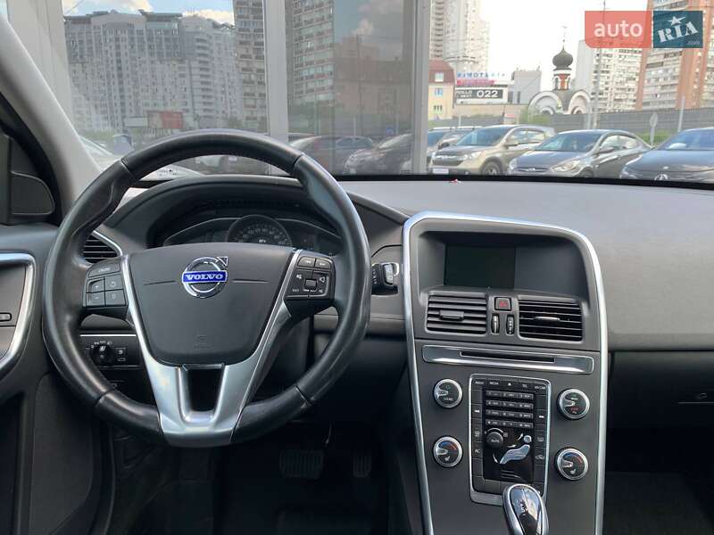 Внедорожник / Кроссовер Volvo XC60 2014 в Киеве