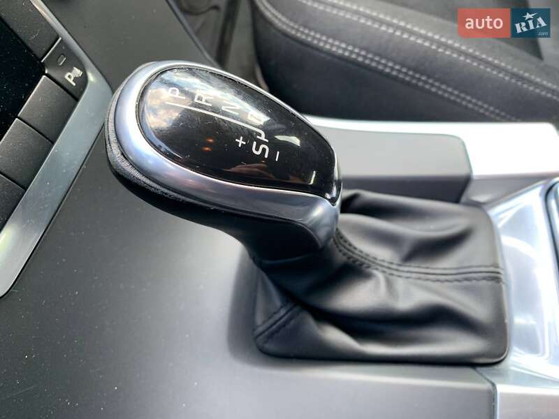 Внедорожник / Кроссовер Volvo XC60 2014 в Киеве