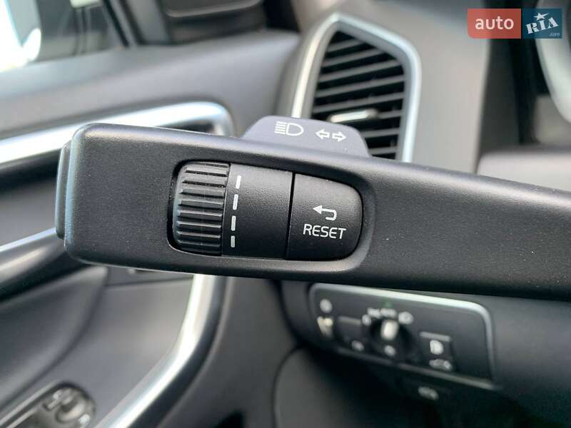 Внедорожник / Кроссовер Volvo XC60 2014 в Киеве