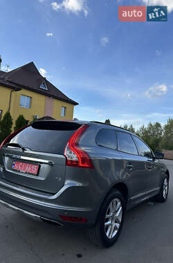 Внедорожник / Кроссовер Volvo XC60 2016 в 