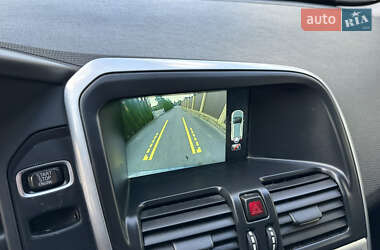 Внедорожник / Кроссовер Volvo XC60 2016 в 