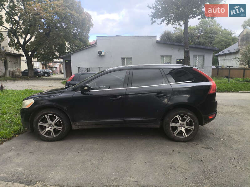 Внедорожник / Кроссовер Volvo XC60 2011 в Калуше