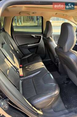 Внедорожник / Кроссовер Volvo XC60 2010 в 