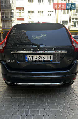 Внедорожник / Кроссовер Volvo XC60 2014 в 