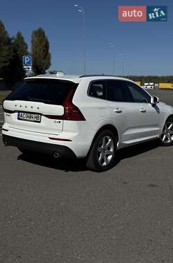 Внедорожник / Кроссовер Volvo XC60 2019 в 