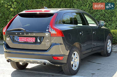 Внедорожник / Кроссовер Volvo XC60 2012 в 