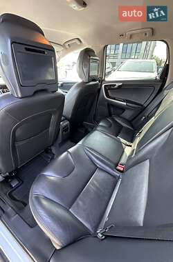 Внедорожник / Кроссовер Volvo XC60 2015 в 