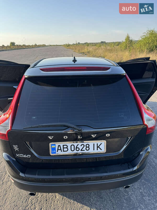 Внедорожник / Кроссовер Volvo XC60 2012 в Баре
