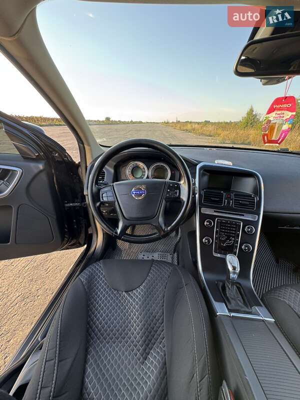 Внедорожник / Кроссовер Volvo XC60 2012 в Баре
