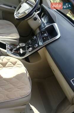 Внедорожник / Кроссовер Volvo XC60 2015 в 