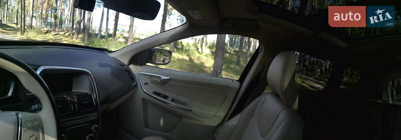 Внедорожник / Кроссовер Volvo XC60 2015 в Харькове