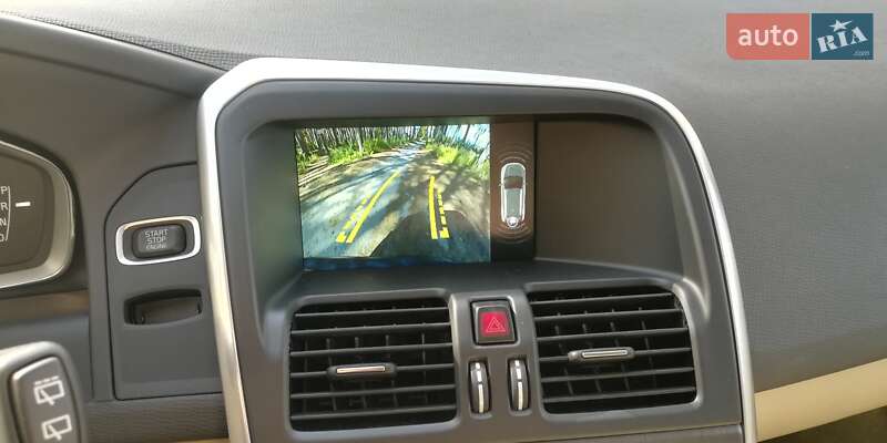 Внедорожник / Кроссовер Volvo XC60 2015 в Харькове