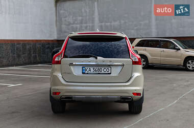 Внедорожник / Кроссовер Volvo XC60 2017 в 