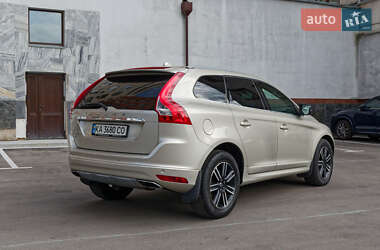 Внедорожник / Кроссовер Volvo XC60 2017 в 