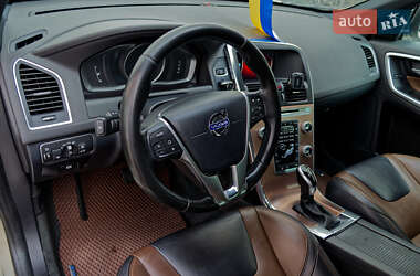 Внедорожник / Кроссовер Volvo XC60 2017 в 