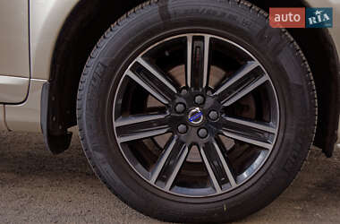 Внедорожник / Кроссовер Volvo XC60 2017 в 