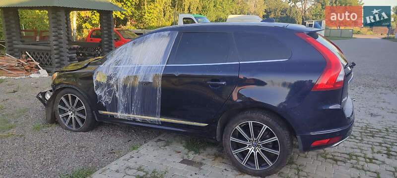 Внедорожник / Кроссовер Volvo XC60 2017 в Ужгороде