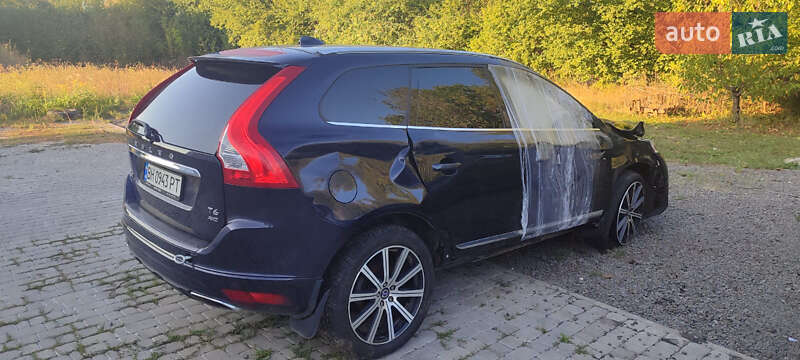 Внедорожник / Кроссовер Volvo XC60 2017 в Ужгороде