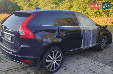 Внедорожник / Кроссовер Volvo XC60 2017 в 