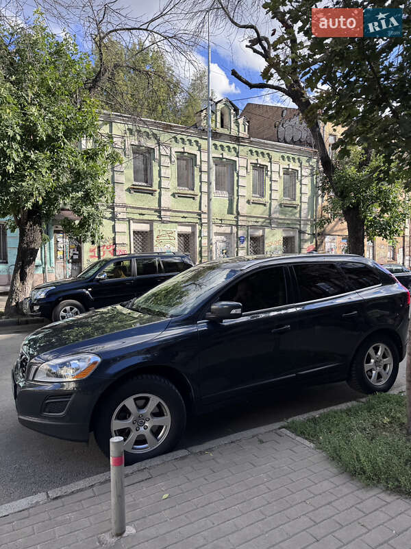 Внедорожник / Кроссовер Volvo XC60 2012 в Житомире
