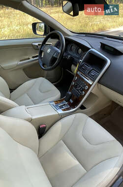 Внедорожник / Кроссовер Volvo XC60 2008 в 