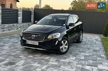 Внедорожник / Кроссовер Volvo XC60 2016 в 