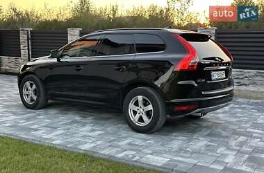 Внедорожник / Кроссовер Volvo XC60 2016 в 