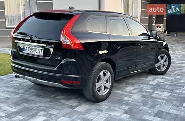 Внедорожник / Кроссовер Volvo XC60 2016 в 