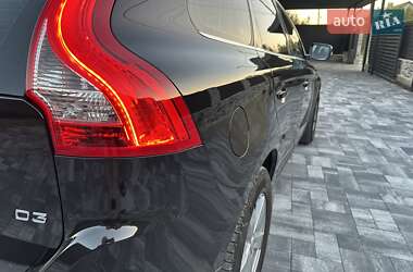 Внедорожник / Кроссовер Volvo XC60 2016 в 