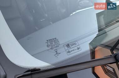 Внедорожник / Кроссовер Volvo XC60 2016 в 