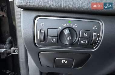 Внедорожник / Кроссовер Volvo XC60 2016 в 