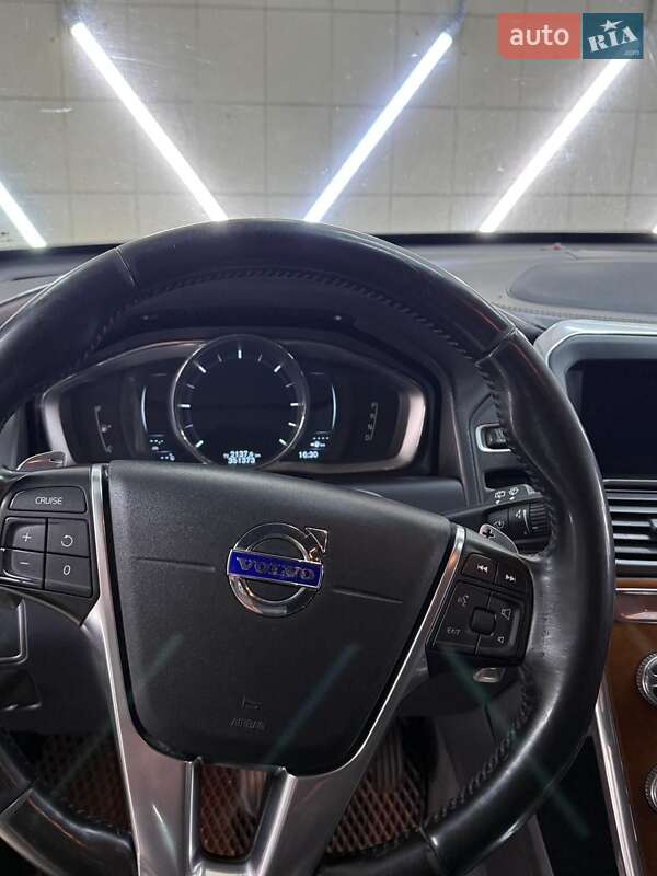 Внедорожник / Кроссовер Volvo XC60 2016 в Одессе