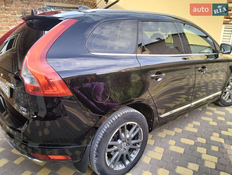 Внедорожник / Кроссовер Volvo XC60 2016 в Бережанах