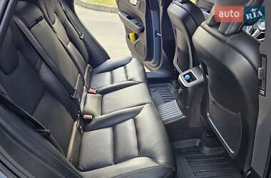 Внедорожник / Кроссовер Volvo XC60 2021 в 