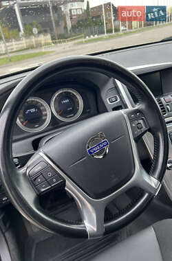 Внедорожник / Кроссовер Volvo XC60 2013 в 