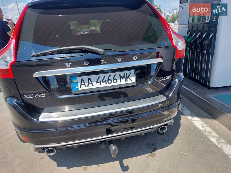 Внедорожник / Кроссовер Volvo XC60 2016 в Киеве фото 9 Внедорожник / Кроссовер Volvo XC60 2016 в Киеве