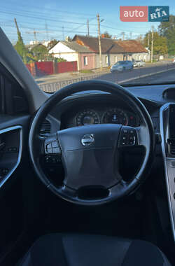Внедорожник / Кроссовер Volvo XC60 2009 в 