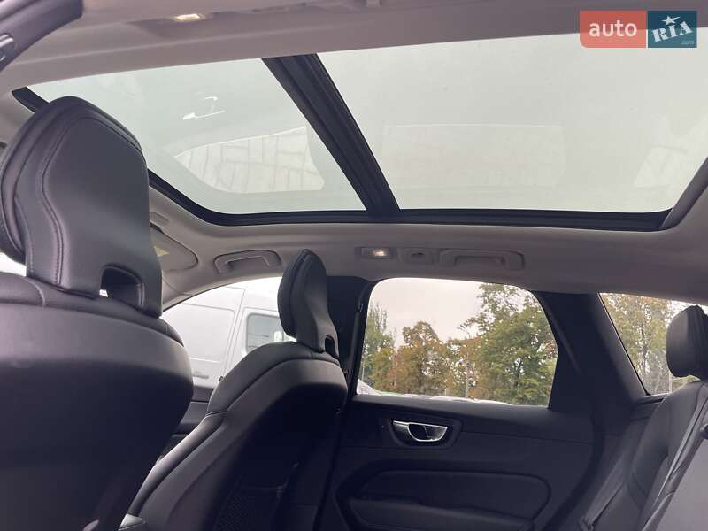 Внедорожник / Кроссовер Volvo XC60 2022 в Днепре