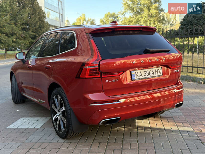 Внедорожник / Кроссовер Volvo XC60 2018 в Киеве