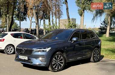 Позашляховик / Кросовер Volvo XC60 2023 в 