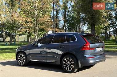 Позашляховик / Кросовер Volvo XC60 2023 в 