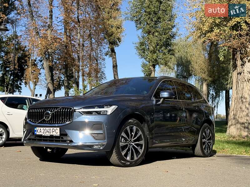 Внедорожник / Кроссовер Volvo XC60 2023 в Киеве