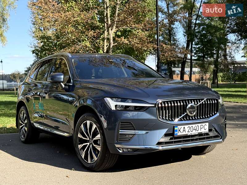 Внедорожник / Кроссовер Volvo XC60 2023 в Киеве
