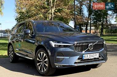Позашляховик / Кросовер Volvo XC60 2023 в 