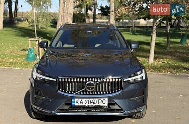 Позашляховик / Кросовер Volvo XC60 2023 в 