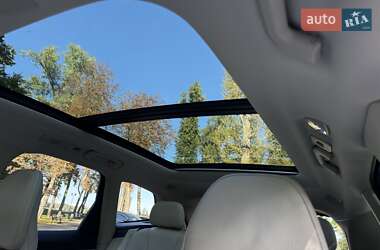 Позашляховик / Кросовер Volvo XC60 2023 в 