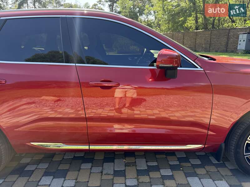 Внедорожник / Кроссовер Volvo XC60 2020 в Днепре