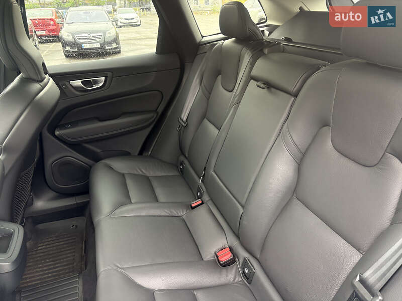 Позашляховик / Кросовер Volvo XC60 2023 в Дніпрі фото 17 Позашляховик / Кросовер Volvo XC60 2023 в Дніпрі